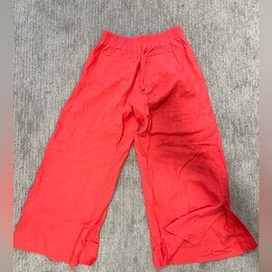 Bright pink linen playa crop pants